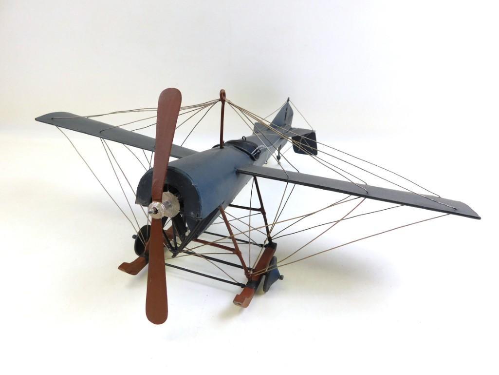 Model Airplane or Skiplane: Model Airplane or Skiplane