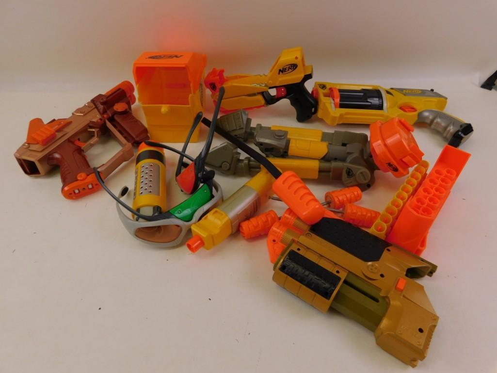 Large Lot of Nerf Dart Gun Accessories and Parts: Large Lot of Nerf Dart Gun Accessories and Parts