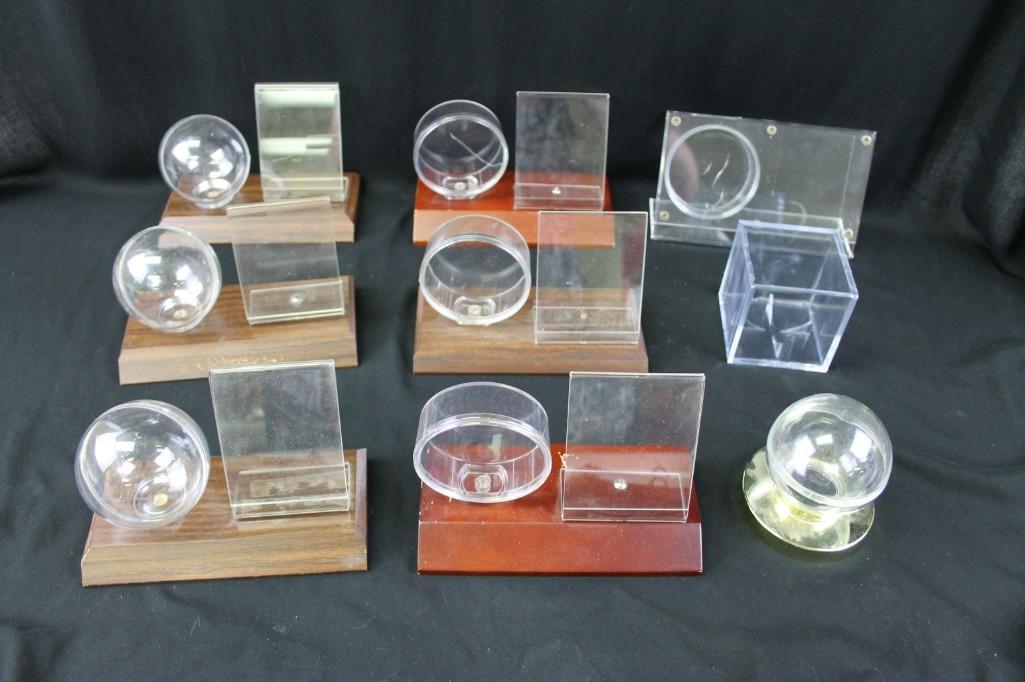 Set of 9 Baseball and Hockey Puck Empty Display Cases: Set of 9 Baseball and Hockey Puck Empty Display Cases Perfect for putting your Autographed Honus Wagner Baseball or your Maurice Richard Autographed Hockey Puck