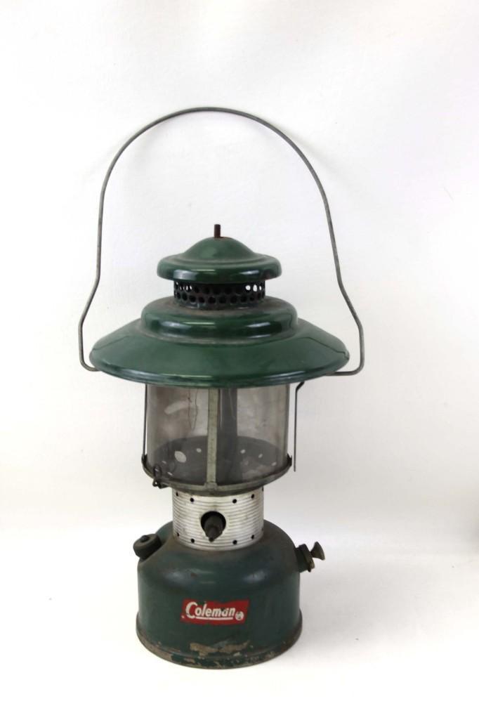 Vintage Coleman Camping Lantern (1 of 4)
