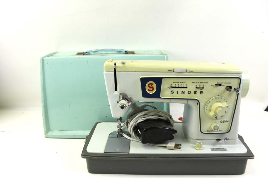 Singer Stylist Portable Sewing Machine with Mint Green (1 of 6)