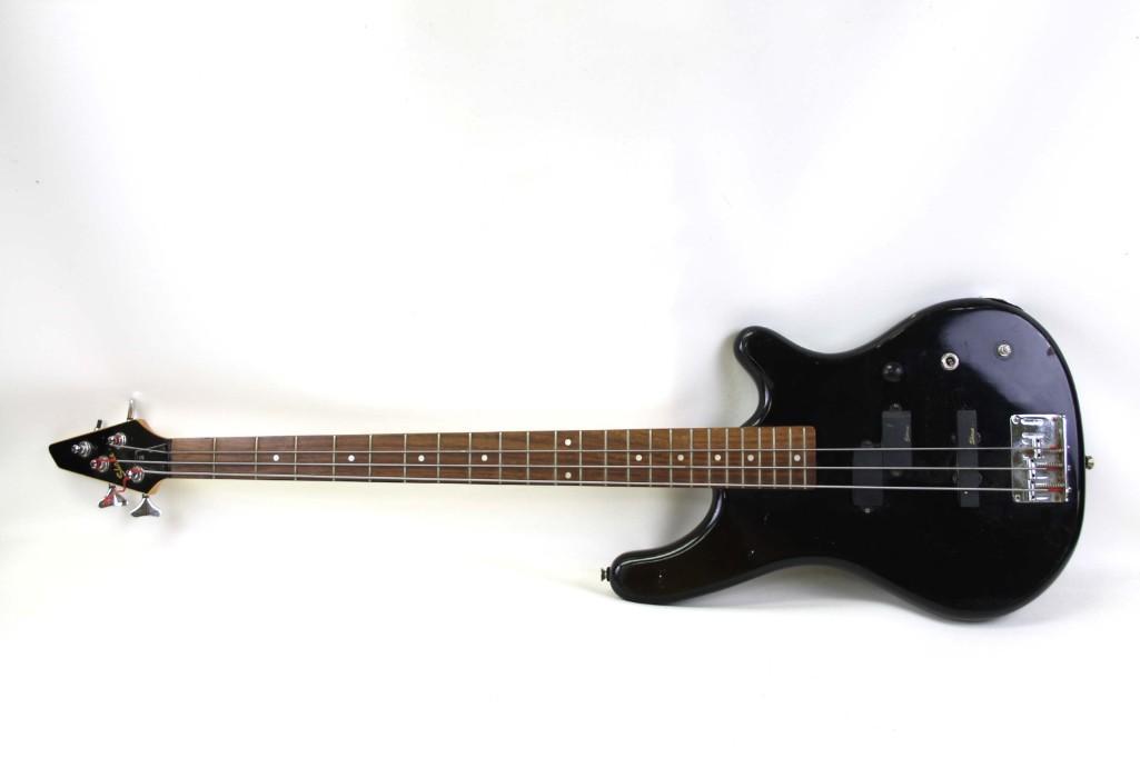 Shane Electric Bass (1 of 8)