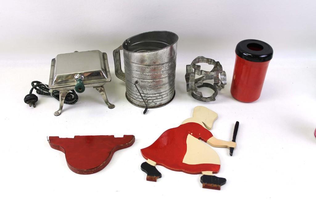 Vintage Kitchen Lot incl Flour Sifter , Cookie Cutter , (1 of 3)