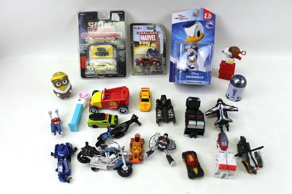 Collectible Toy Lot incl Cars , Transformers , Disney ,: Collectible Toy Lot incl Cars , Transformers , Disney , Pez , Snoopy , Star Wars , etc