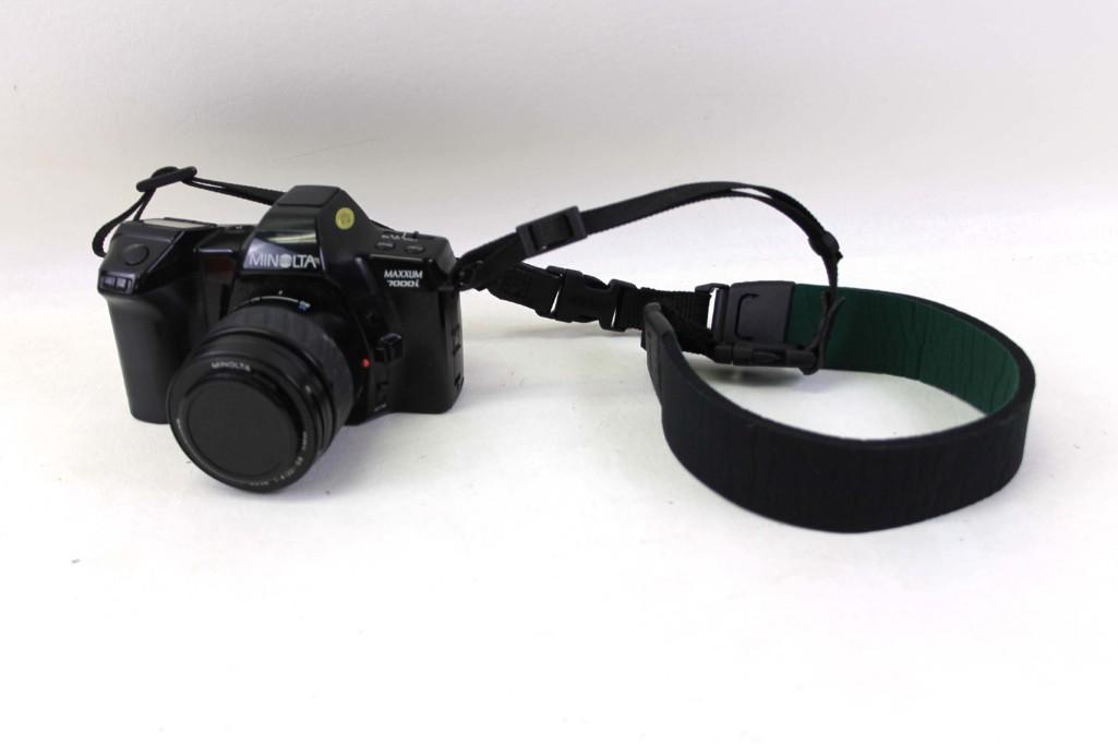 Minolta Maxxum 7000i Camera (1 of 5)