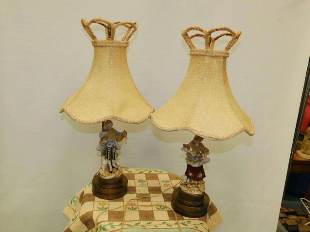 Pair of Vintage Ceramic Figurine Lamps with Shades (1 of 7)