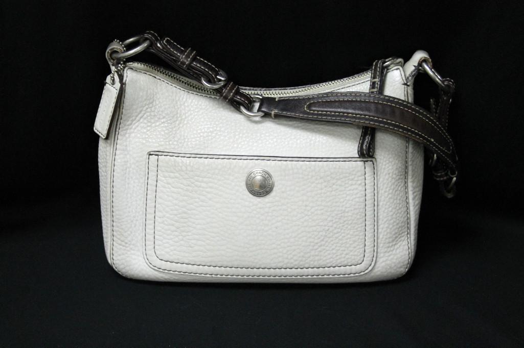 Genuine Coach Purse (1 of 6)
