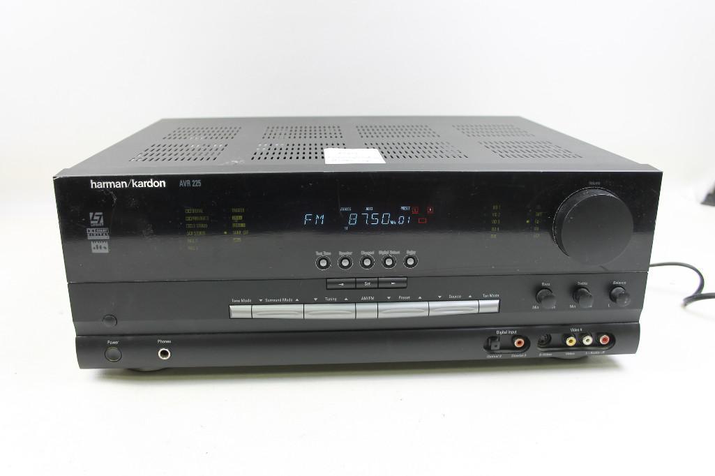 Harman Kardon AVR 225 5.1 Channel 275 Watt Receiver (1 of 4)