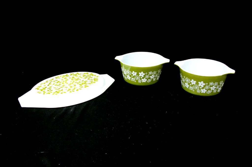 2 Vintage Pyrex Spring Blossom Crazy Daisy Casseroles (1 of 4)