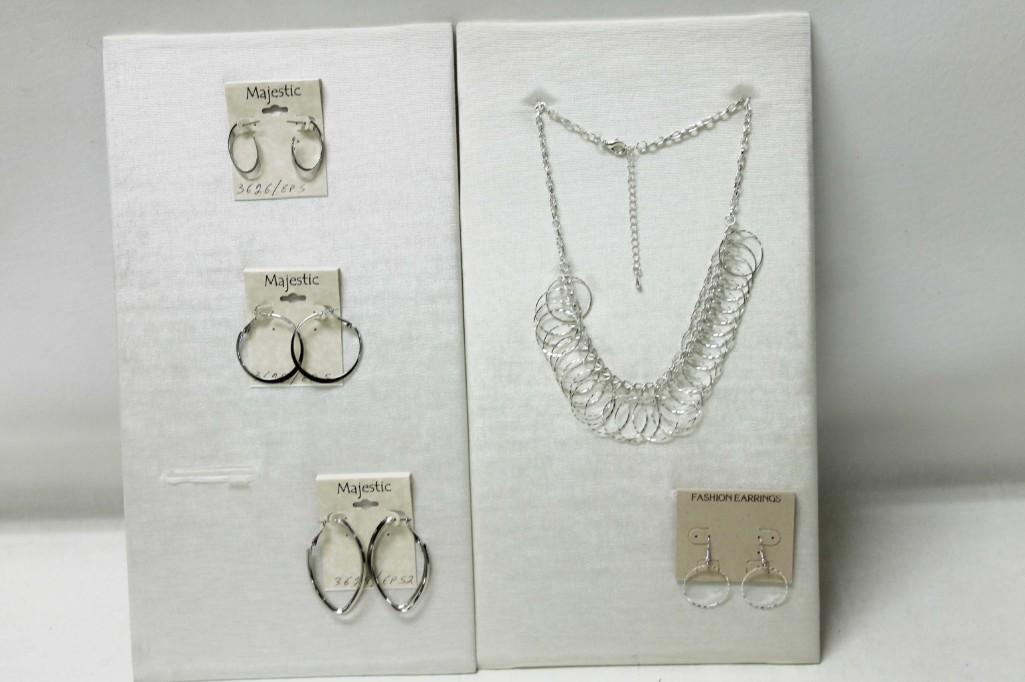 New on Card Costume Jewelry incl Necklace and Earring (1 of 1)