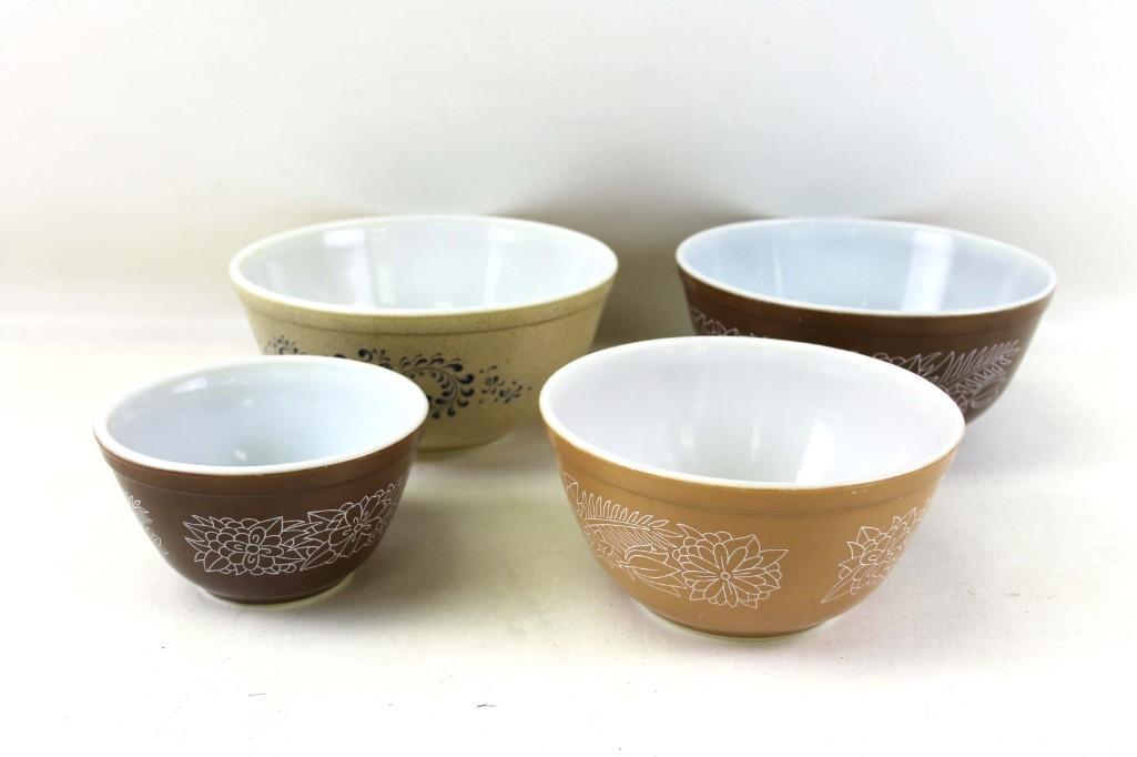 Set of 3 Pyrex Woodland Bowls Plus One Pyrex Homestead: Set of 3 Pyrex Brown Woodland Batter or Mixing Bowls Plus One Pyrex Homestead blue and beige Bowl