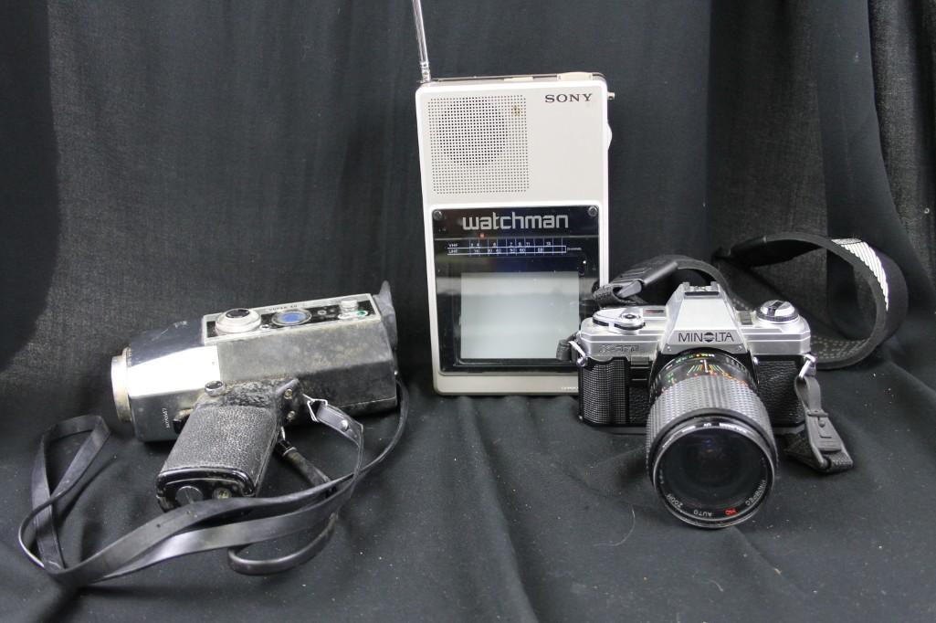 Vintage Electronics Lot Sony Watchman Minolta SLR (1 of 7)