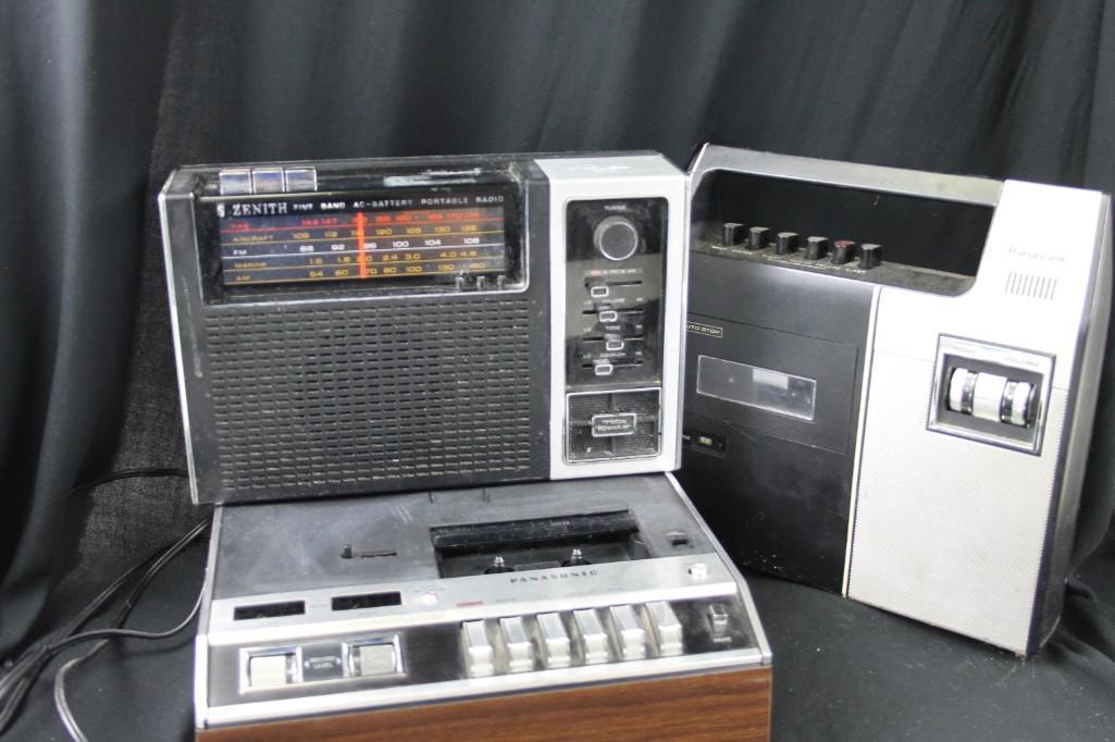 Vintage Electronics Zenith 5 Band Radio, Panasonic Tape (1 of 5)