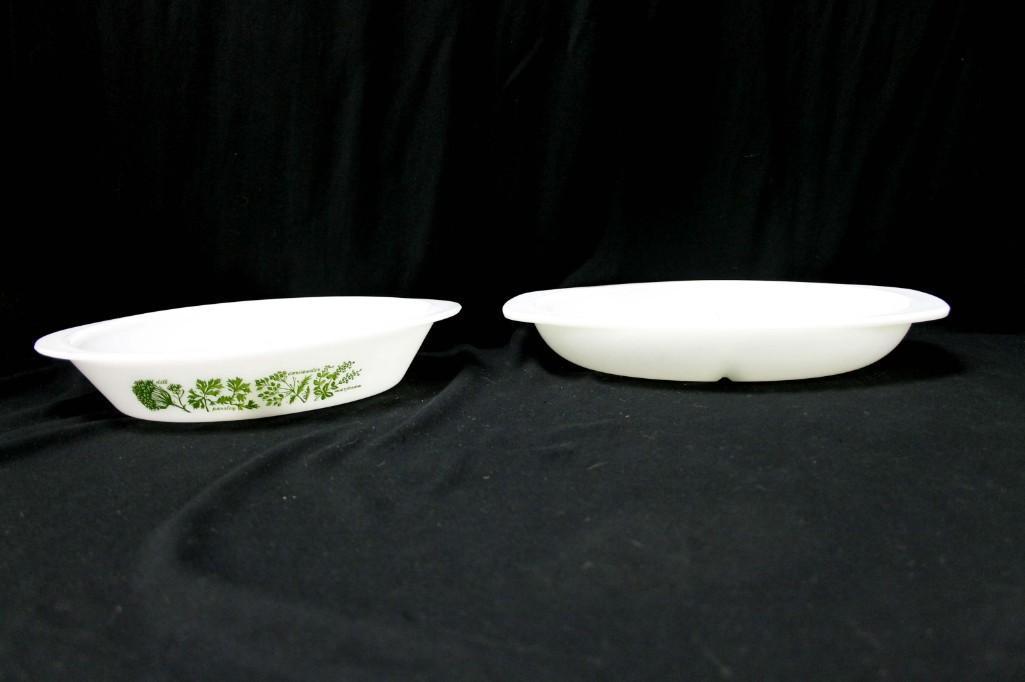 Lot of 2 Vintage Divided Dishes incl Glasbake Parsley: Lot of 2 Vintage Divided Dishes incl Glasbake Parsley Dill and Pyrex