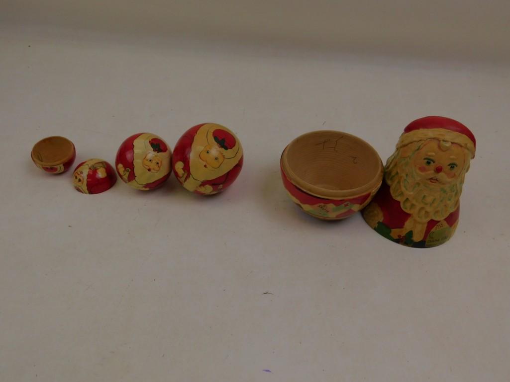 Santa Claus Nesting Eggs: Santa Claus Nesting Eggs These look hand painted