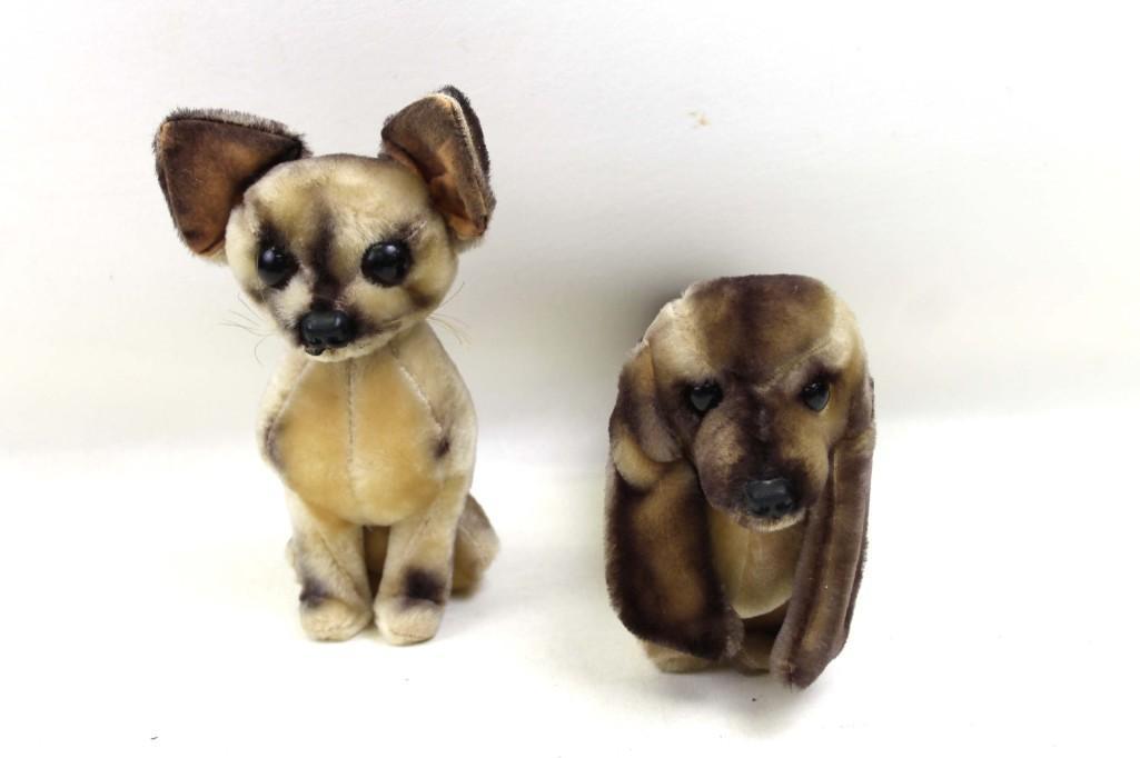 2 Vintage 1967 Kamar Vintage Plush Dogs: 2 Vintage 1967 Kamar Vintage Plush Dogs Made in Japan including a Dachshund and a Chihuahua 