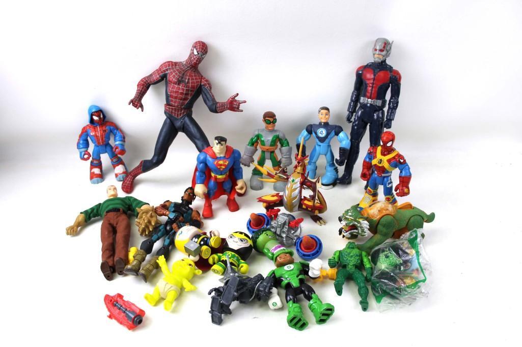 Lot of Action Figures incl Spiderman , Superman , Etc: Lot of Action Figures incl Spider man , Superman , Etc