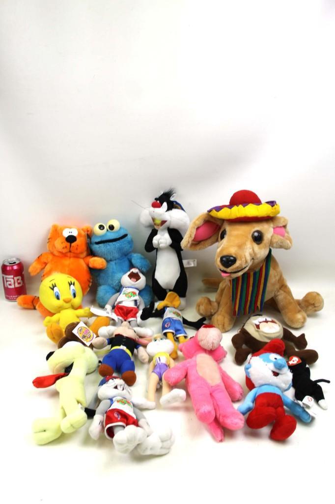 Lot of Plush incl Taco Bell Dog , Heathcliff , Papa: Lot of Plush or Stuffed Animals incl Taco Bell Dog , Heathcliff , Papa Smurf , Tweety Bird , Odie , Pink Panther , etc