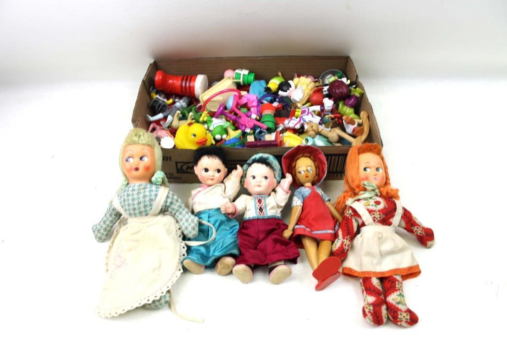 Vintage Dolls and Small Toys incl Little People: Vintage Dolls and Small Toys incl Fisher Price Little People