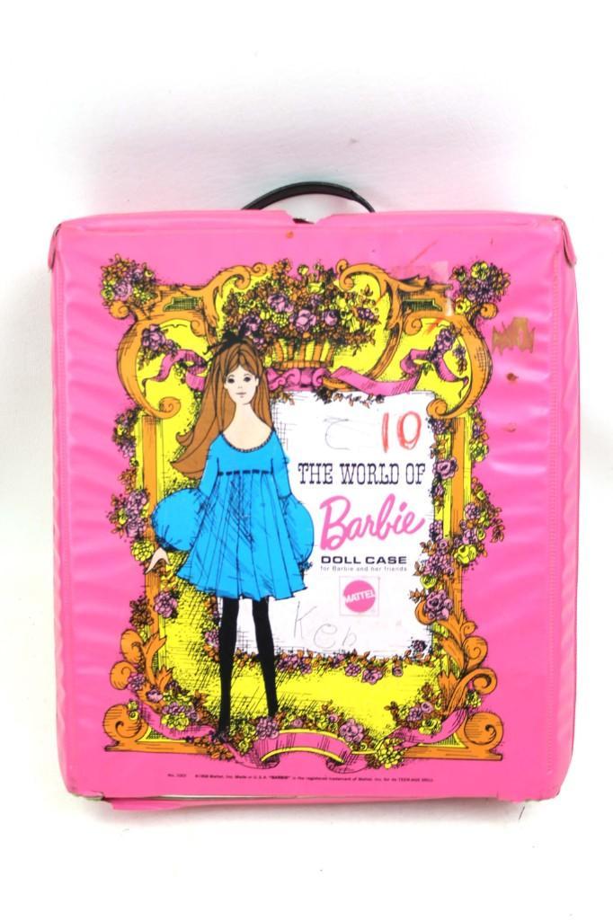 Barbie Case with dolls: 1970's Barbie Bus with 2 Horses Barbies are in poor condition - detached limbs, etc.