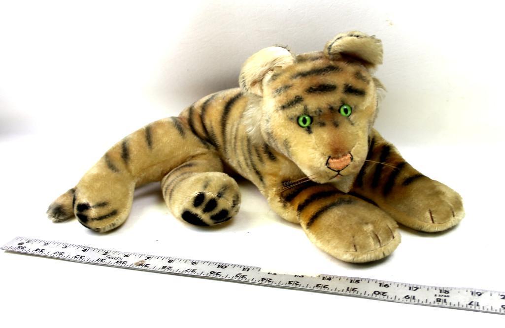Large Steiff Tiger: Large Steiff Tiger - No ear bud