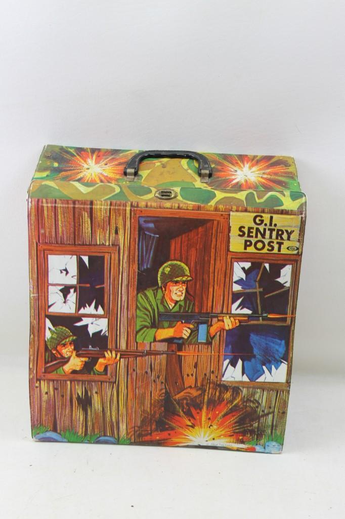 G.I. Sentry Post vintage case: G.I. Sentry Post vintage case