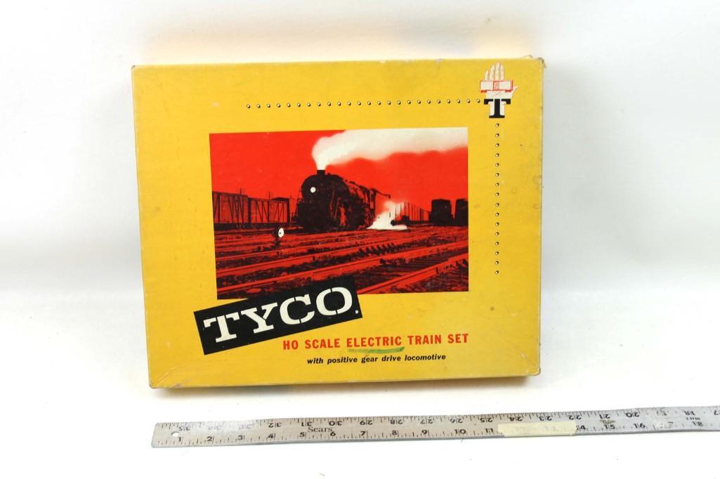 Tyco HO Scale Electric Train Set T605 (1 of 6)