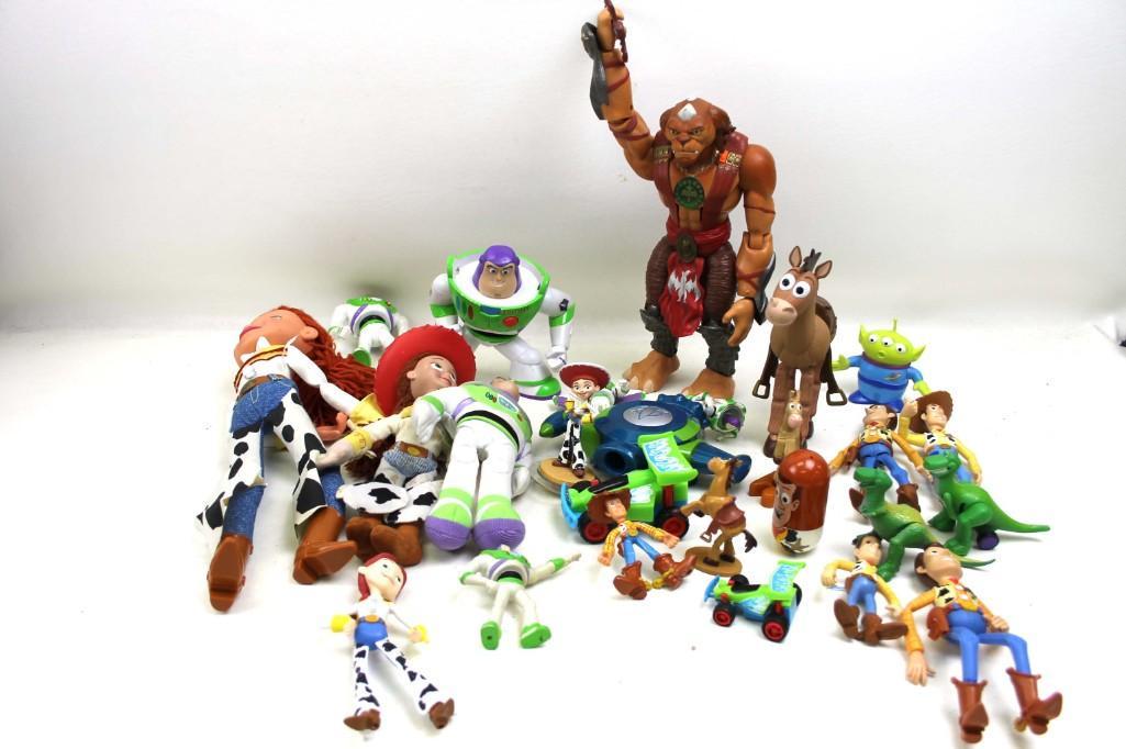 Lot of Disney Toy Story Toys incl Woody , Jessie ,: Lot of Disney Toy Story Toys and more incl Woody , Jessie , Bullseye , Buzz Lightyear , Etc