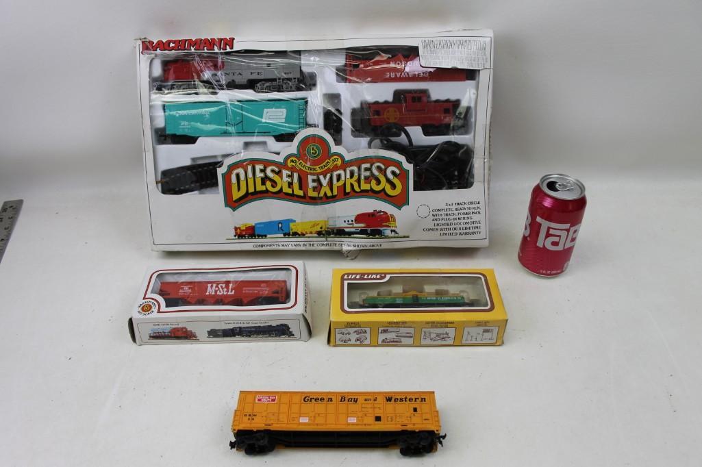 Train Lot - Electric Train Set and some H0 Scale Trains (1 of 3)
