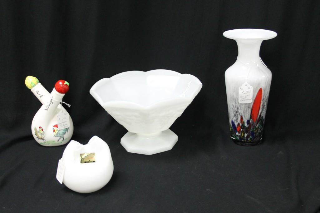 Lot of Glass incl Art Glass Vase , Pilgrim Glass Pinch: Lot of Glass incl Art Glass Vase , Pilgrim Glass Pinch Vase, Etc Plus a Ceramic Oil and Vinegar