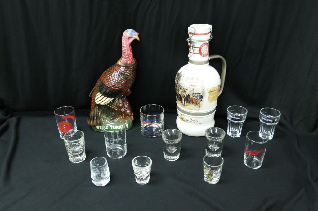 2 Empty Collectible Decanters and a Lot of Shot Glasses (1 of 5)