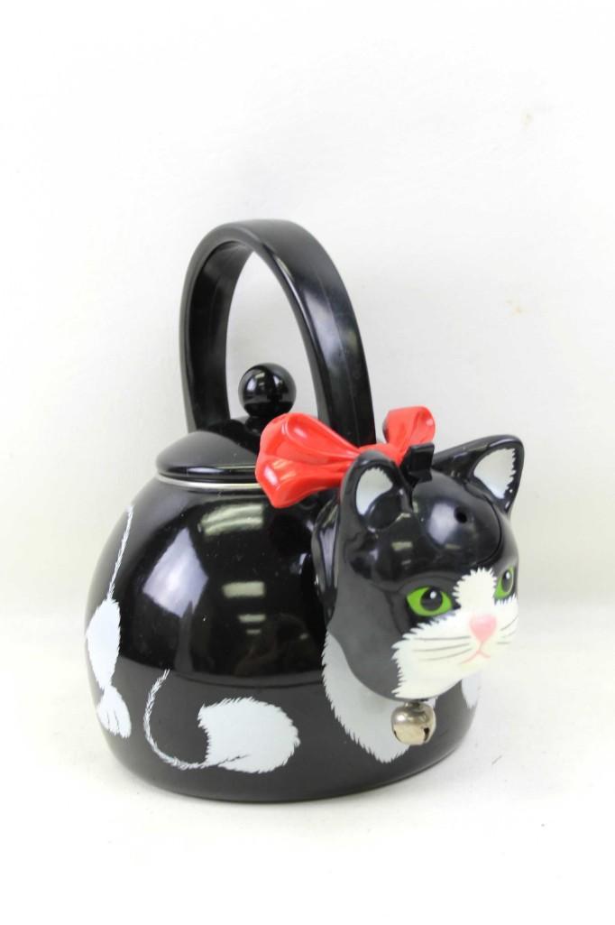 Kitty Cat Whistling Teakettle: Black and White Kitty Cat Whistling Tea Kettle 