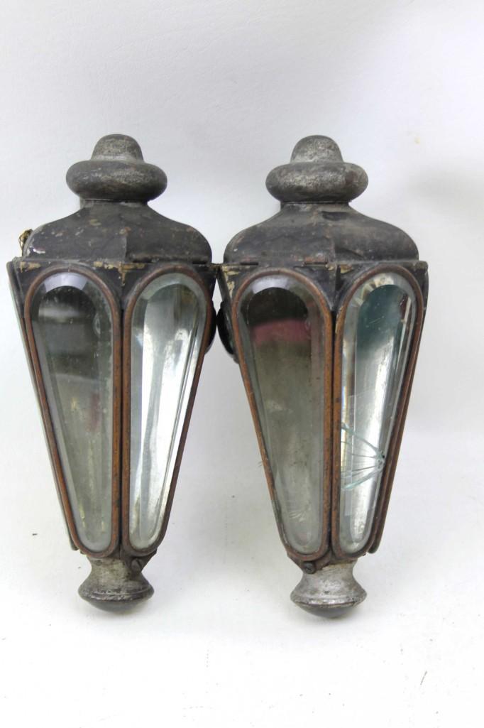Pair of Antique Wall Sconces: Set of 2 Antique Wall Sconces Condition: Glass is broken on 1 of them . As with all old items, I would highly recommend redoing the wiring prior to use