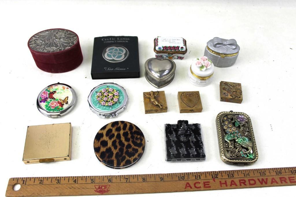 Lot of Compacts , Pill Boxes , Trinket Boxes incl: Lot of Compacts , Pill Boxes , Trinket Boxes incl Vintage