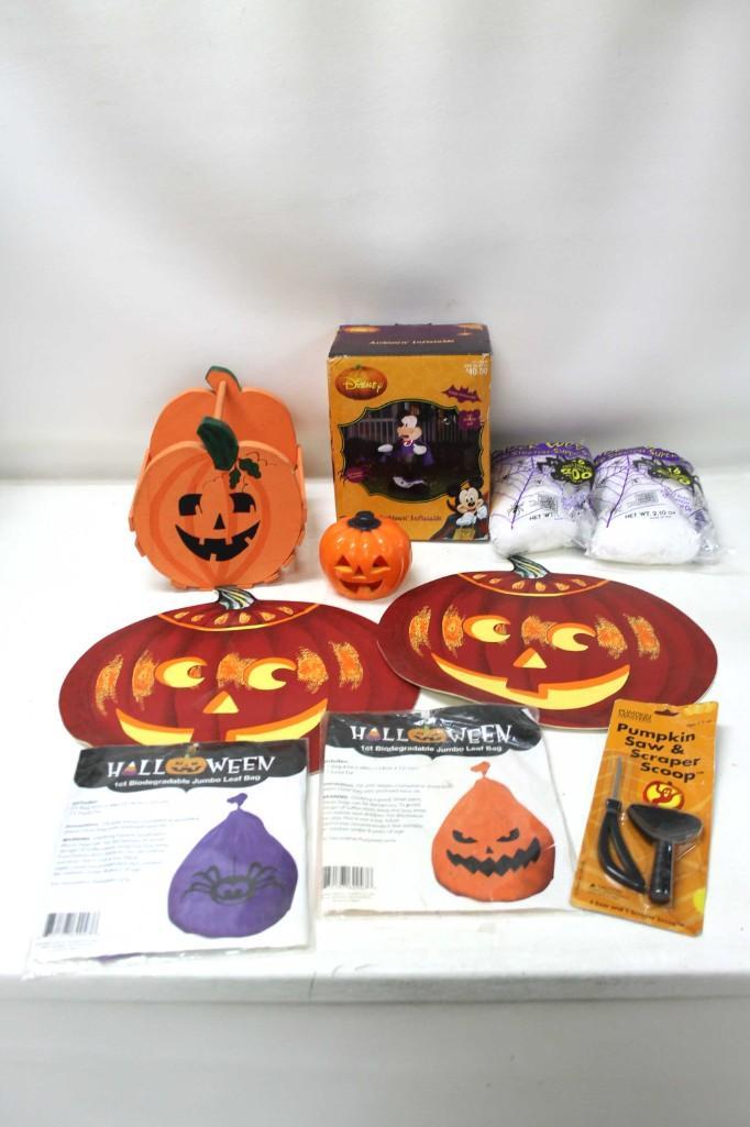 Lot of Halloween Decor incl Disney Mickey Mouse: Lot of Halloween Decor incl Disney Mickey Mouse Airblown Inflatable