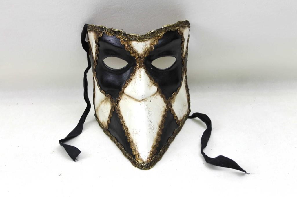 Nice Masquerade Mask Harlequin or Commedia Dell'arte (1 of 2)