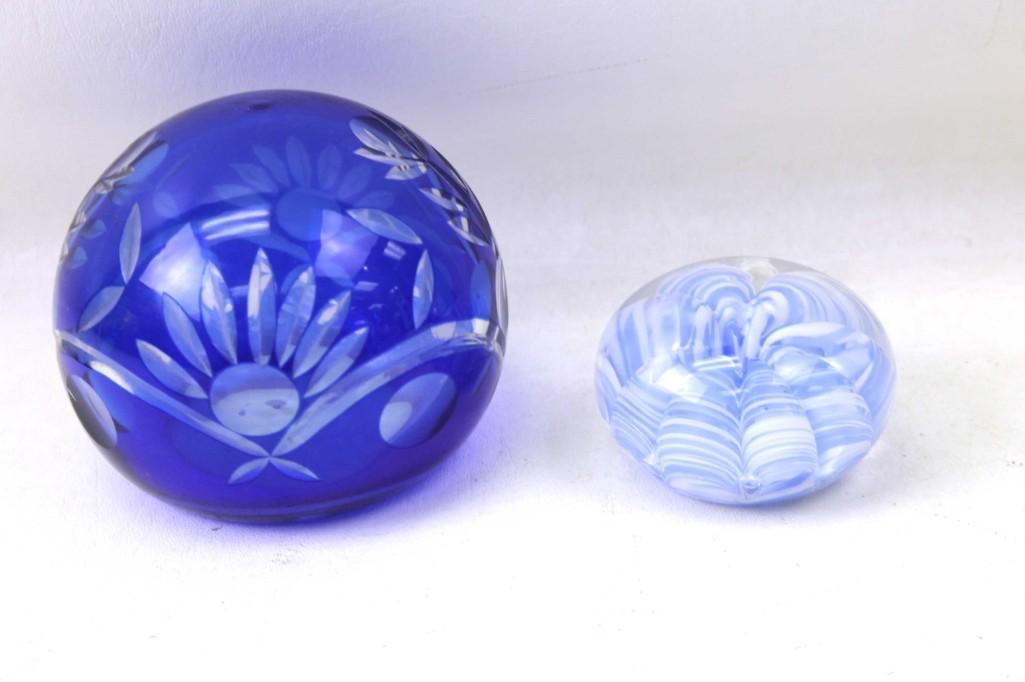 Lot of 2 Art Glass Paperweights incl 1 Joe Rice 1988 (1 of 5)