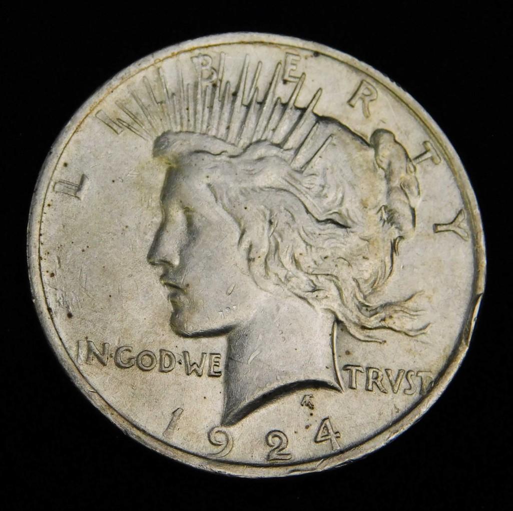 1924-P Silver Peace Dollar (1 of 2)