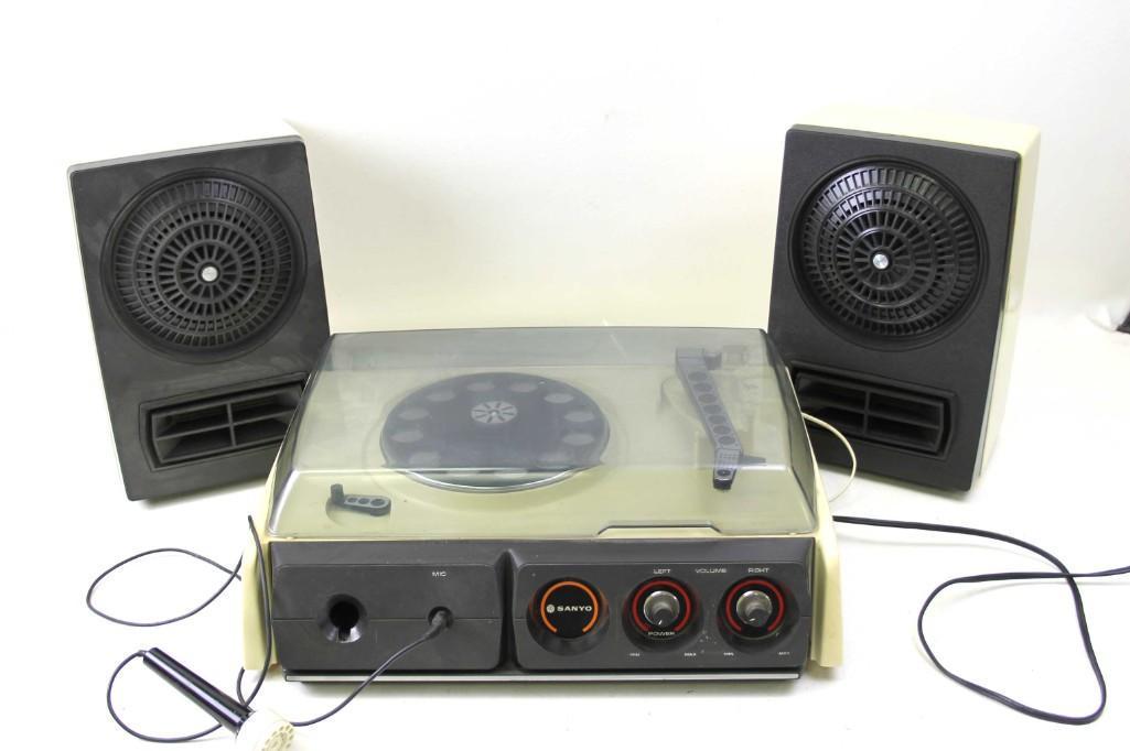 Vintage 1970s Sanyo SPT 1100 Record Player with (1 of 6)