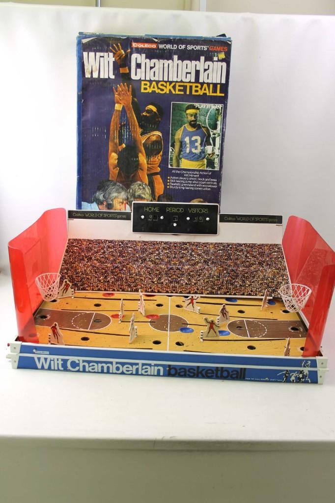 Vintage Coleco Wilt Chamberlain Basketball Board Game (1 of 9)