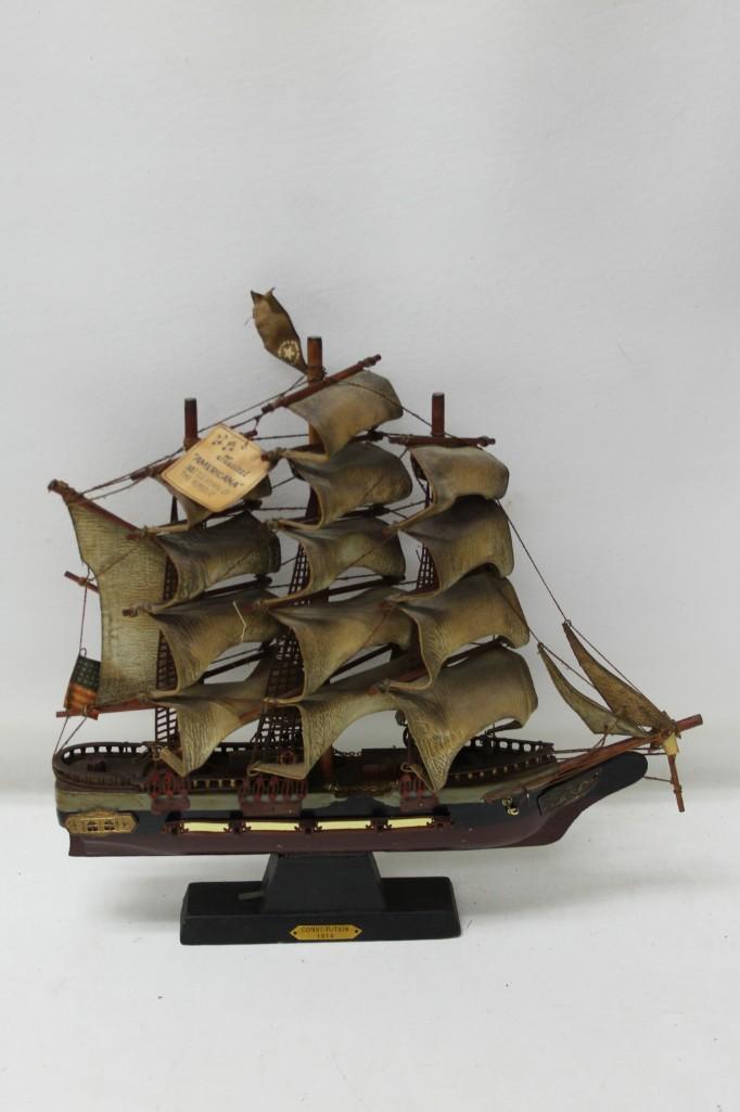 Sailboat / Pirate Ship Constitution 1814 Musical Model (1 of 6)