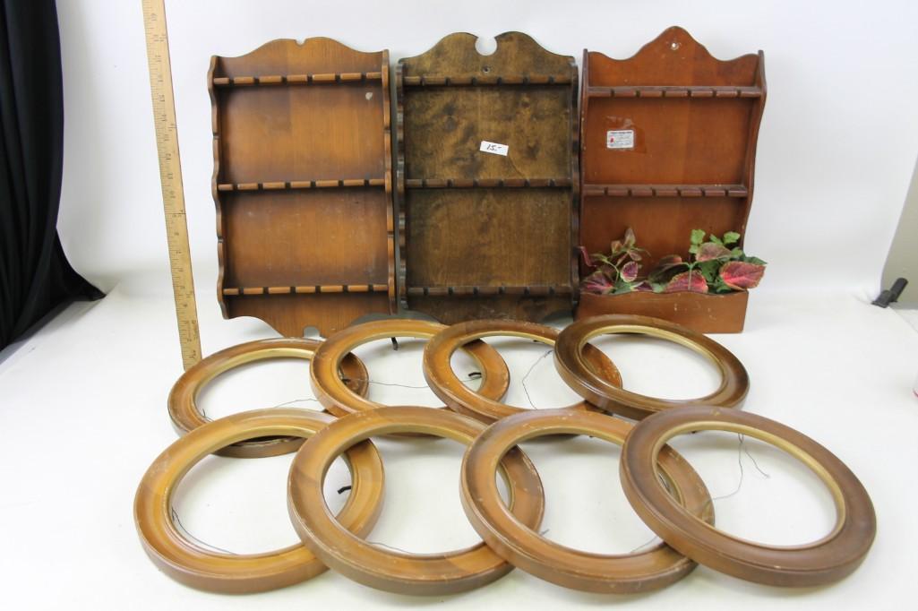 Lot of 3 Spoon Racks and 8 Vintage Picture Frames: Lot of 3 Spoon Racks and 8 Vintage Picture Frames Please Note: This item will have sales tax if picked up or delivered within Illinois unless you have an Illinois sales tax ID.
