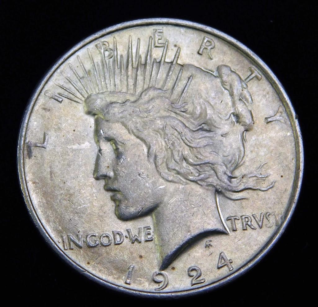 1924-P Silver Peace Dollar (1 of 2)