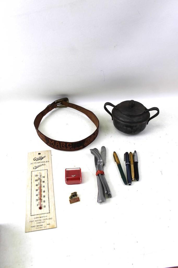 Lot of Vintage Smalls incl Pens , Willy's Automobiles (1 of 5)