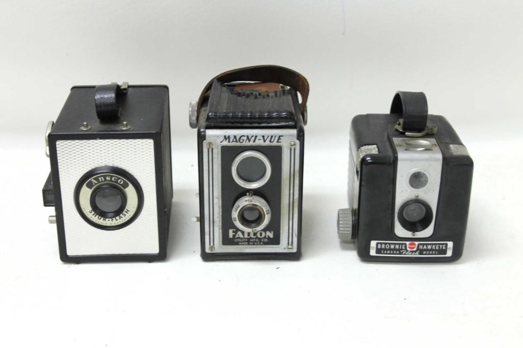 Lot of 3 Vintage Cameras incl Ansco , Magni Vue , (1 of 3)