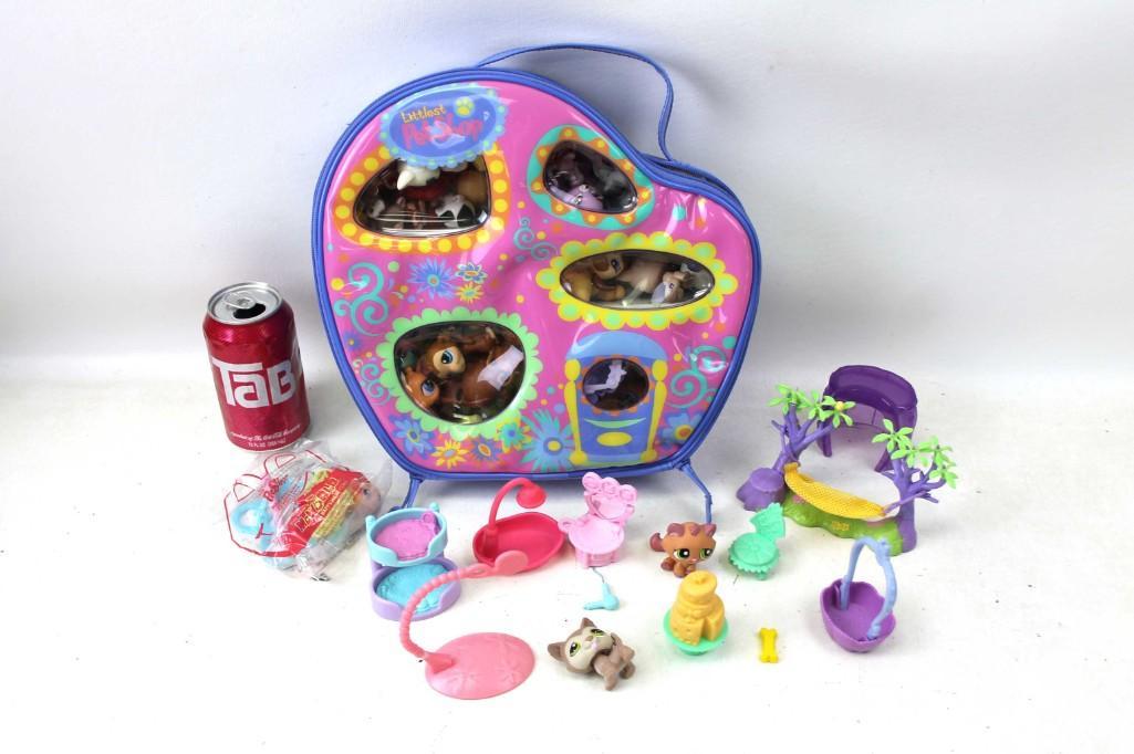 Hasbro Littlest Pet Shop LPS Lot incl Case , Animals , (1 of 8)