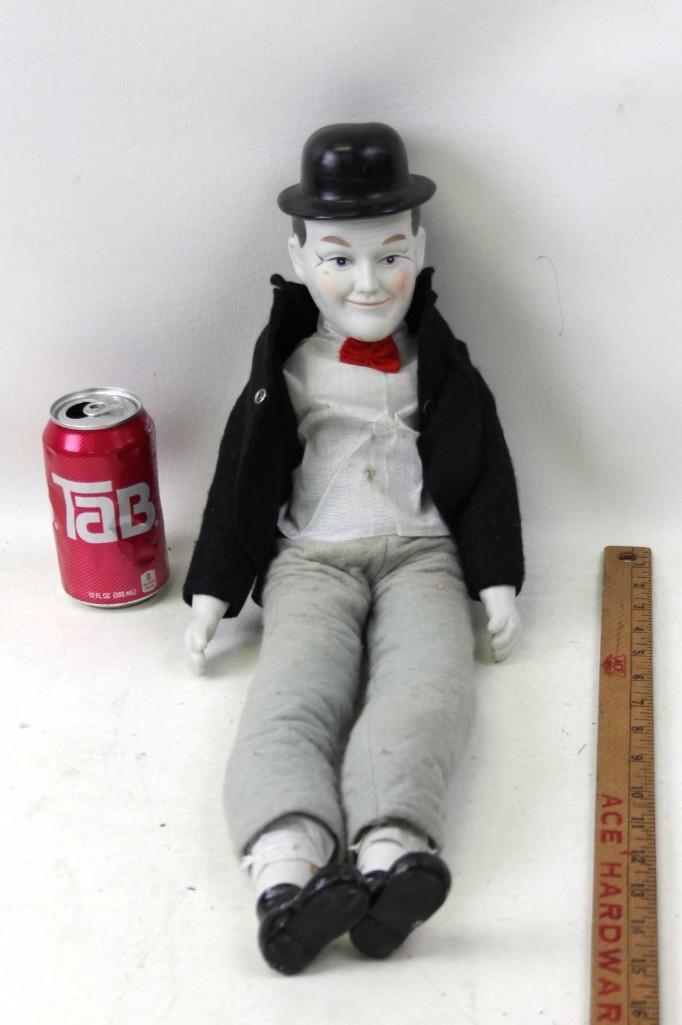 Vintage Porcelain Doll Stan Laurel?: Vintage Porcelain Doll Stan Laurel? Condition: Foot has been repaired/glued