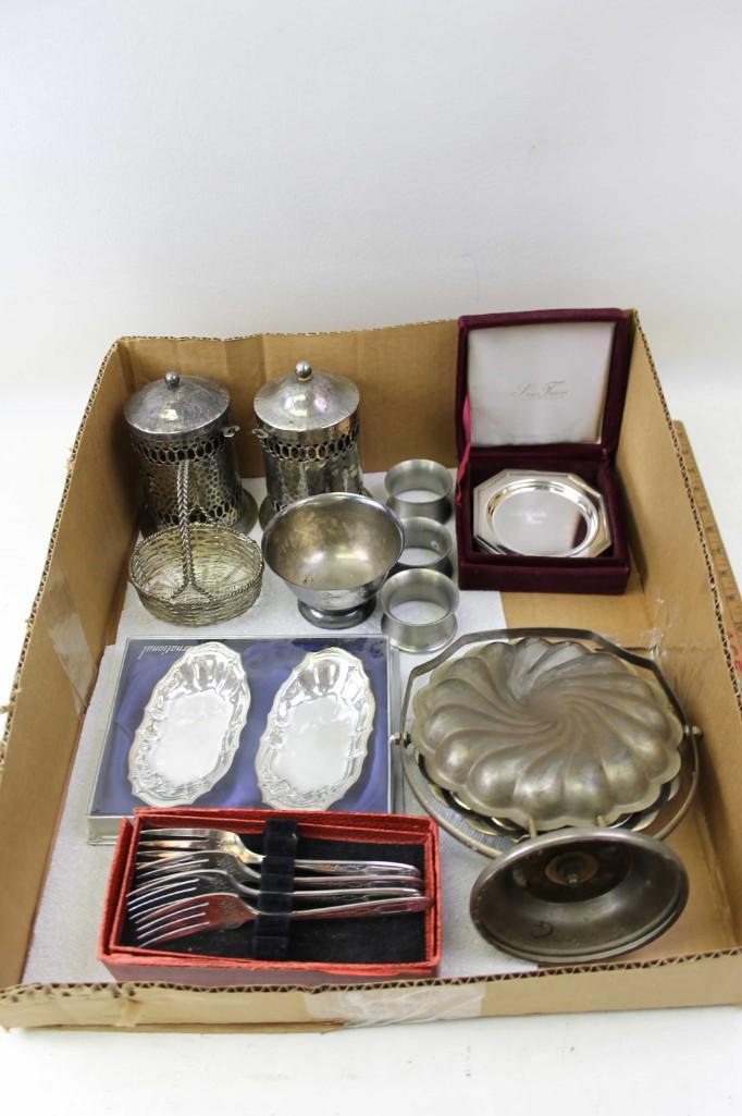 Lot of Metalware and Smalls: Lot of Metalware and Smalls incl trays , coasters , napkin rings , etc