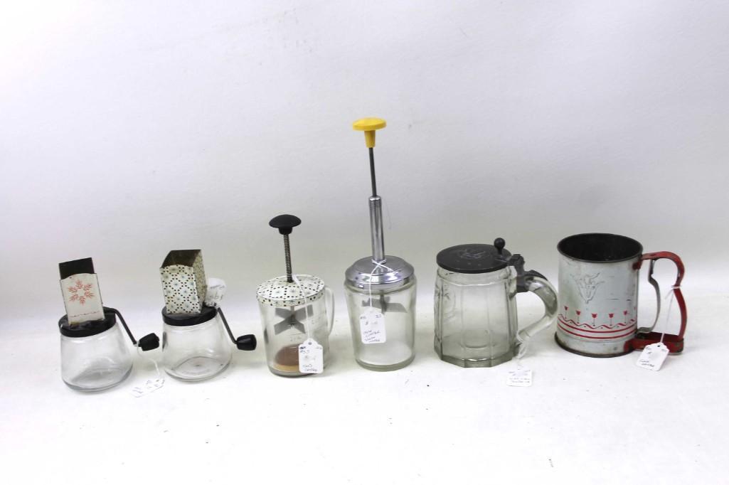 Lot of Vintage Kitchen Choppers , Grinders , Flour (1 of 4)