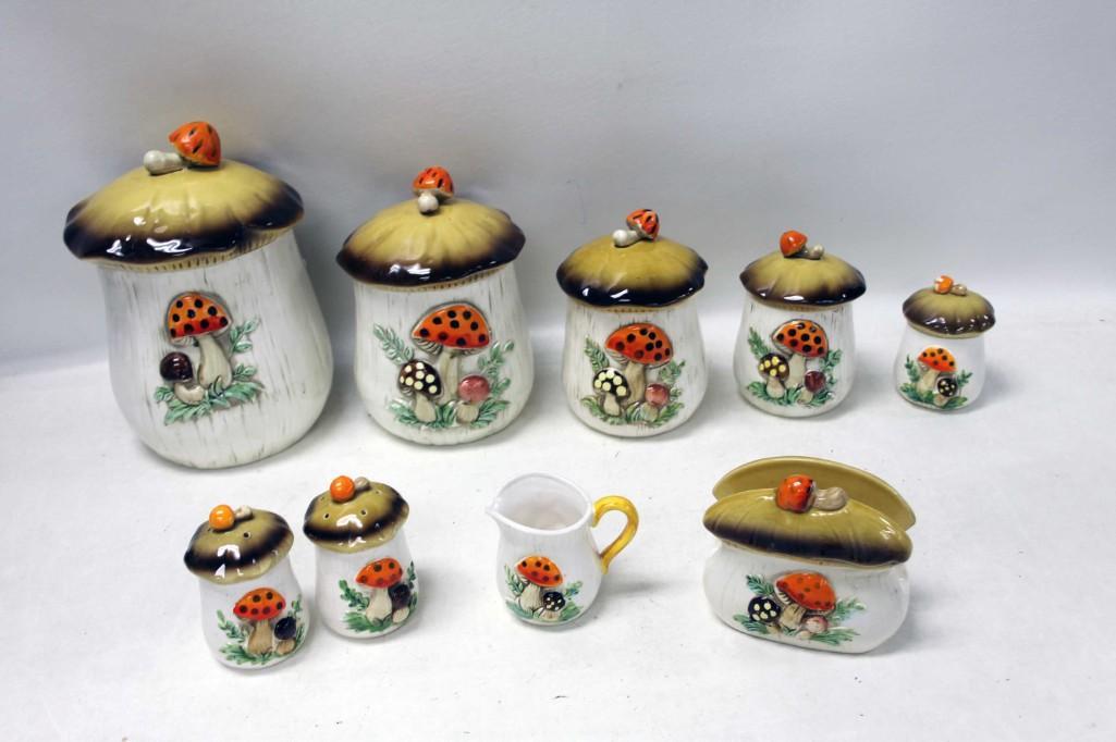 Vintage Mushroom Kitchen Items incl Canister Set , Salt (1 of 5)
